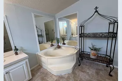 450 Hancock Rd, Canyon Lake, TX 78133 - Photo 17