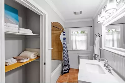 509 W Centre St, Fredericksburg, TX 78624 - Photo 15