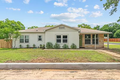 509 W Centre St, Fredericksburg, TX 78624 - Photo 1