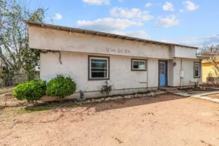 509 W Centre St, Fredericksburg, TX 78624 - Photo 19