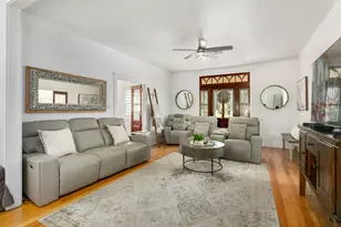 103 E Hackberry St, Fredericksburg, TX 78624 - Photo 3