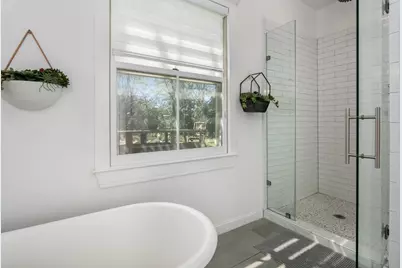 103 E Hackberry St, Fredericksburg, TX 78624 - Photo 13