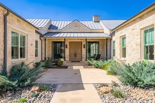 705 W Creek St, Fredericksburg, TX 78624 - Photo 7