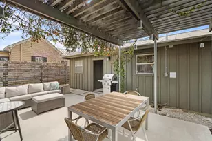 406 E College St, Fredericksburg, TX 78624 - Photo 23