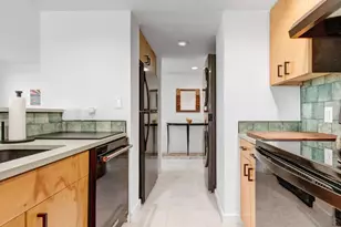 1012 Guadalupe St, Kerrville, TX 78028 - Photo 9