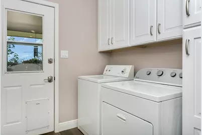 1014 Avenue B, Fredericksburg, TX 78624 - Photo 17