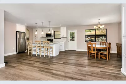 1014 Avenue B, Fredericksburg, TX 78624 - Photo 5