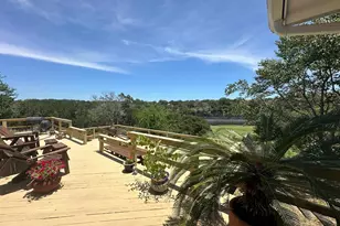 185 Cougar Park, Hunt, TX 78024 - Photo 5