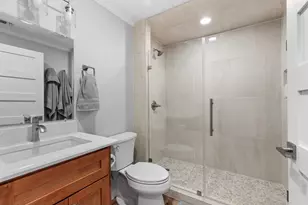 501 S Olive St, Fredericksburg, TX 78624 - Photo 7