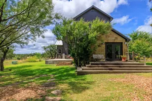 1556 Pfiester Rd, Fredericksburg, TX 78624 - Photo 33