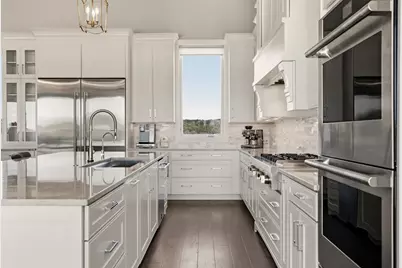 1051 N Cattlemans Crossing Dr, Kerrville, TX 78028 - Photo 9