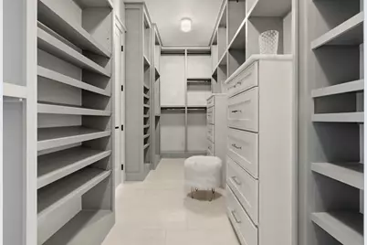 1051 N Cattlemans Crossing Dr, Kerrville, TX 78028 - Photo 17