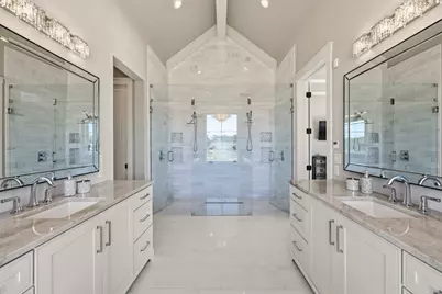 1051 N Cattlemans Crossing Dr, Kerrville, TX 78028 - Photo 15