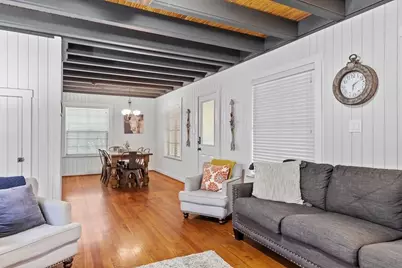 207 S Cherry St, Fredericksburg, TX 78624 - Photo 11