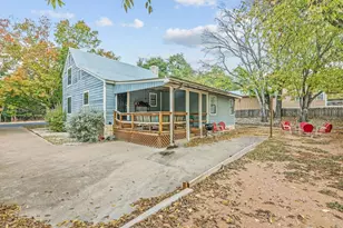 207 S Cherry St, Fredericksburg, TX 78624 - Photo 29