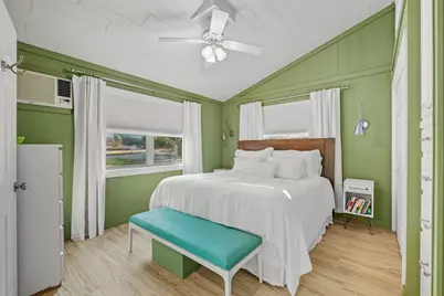 746 Trail Rock Dr, Johnson City, TX 78636 - Photo 17