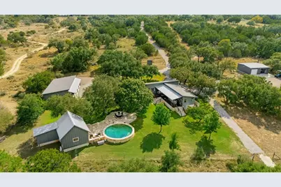 746 Trail Rock Dr, Johnson City, TX 78636 - Photo 25