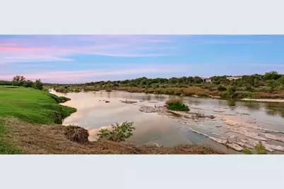 746 Trail Rock Dr, Johnson City, TX 78636 - Photo 7