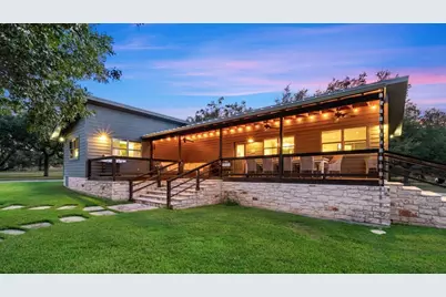 746 Trail Rock Dr, Johnson City, TX 78636 - Photo 3