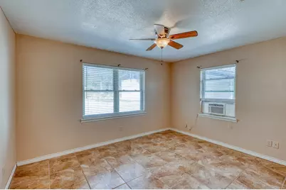 1129 Lonesome Loop, Johnson City, TX 78636 - Photo 13