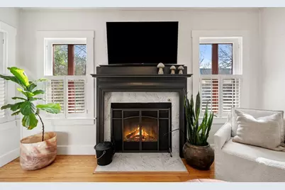 308 Cottonwood St, Fredericksburg, TX 78624 - Photo 15