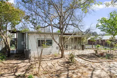 308 Cottonwood St, Fredericksburg, TX 78624 - Photo 37