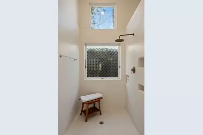 308 Cottonwood St, Fredericksburg, TX 78624 - Photo 27