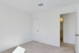 116 Bens Blf, Fredericksburg, TX 78624 - Photo 15