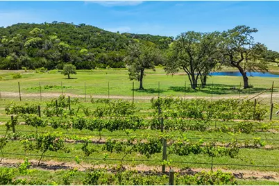 5081 Hwy 173, Center Point, TX 78010 - Photo 43