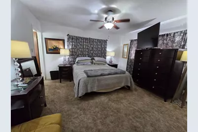 106 Broadmoor St, Fredericksburg, TX 78624 - Photo 15