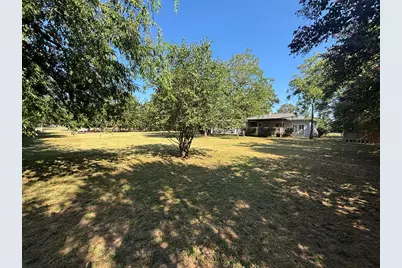 603 Fulton St, Fredericksburg, TX 78624 - Photo 21