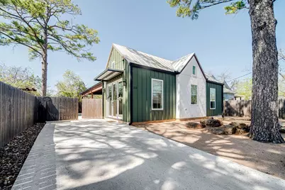 320 W Morse St, Fredericksburg, TX 78624 - Photo 31