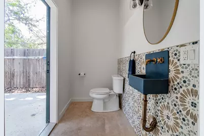 320 W Morse St, Fredericksburg, TX 78624 - Photo 37