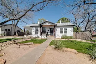 320 W Morse St, Fredericksburg, TX 78624 - Photo 1