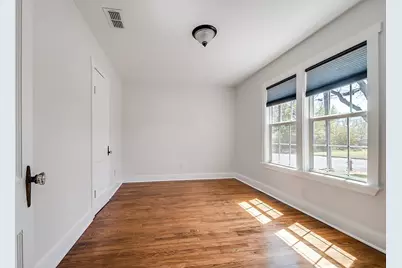 320 W Morse St, Fredericksburg, TX 78624 - Photo 19