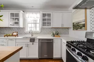 320 W Morse St, Fredericksburg, TX 78624 - Photo 7