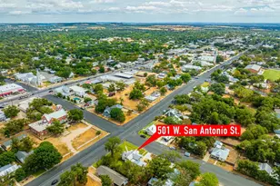 501 W San Antonio St, Fredericksburg, TX 78624 - Photo 3