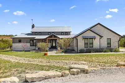 2105 Legacy Hills Dr, Johnson City, TX 78636 - Photo 3