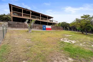 318 S Polly Peak Dr, Bandera, TX 78003 - Photo 19