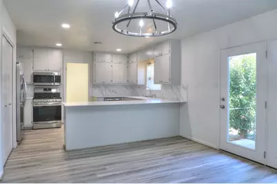 211 Forest Trail Dr, Fredericksburg, TX 78624 - Photo 7