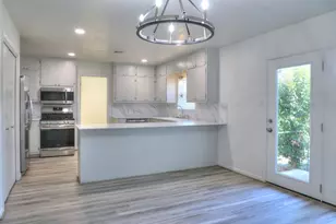 211 Forest Trail Dr, Fredericksburg, TX 78624 - Photo 7