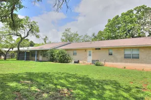 211 Forest Trail Dr, Fredericksburg, TX 78624 - Photo 17