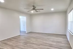 211 Forest Trail Dr, Fredericksburg, TX 78624 - Photo 5