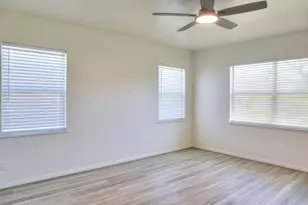 211 Forest Trail Dr, Fredericksburg, TX 78624 - Photo 9