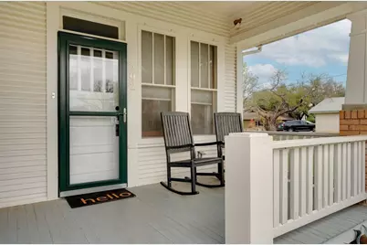 202 S Cherry St, Fredericksburg, TX 78624 - Photo 5