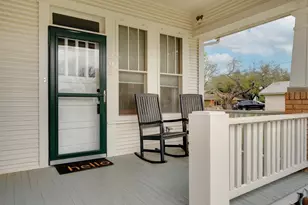 202 S Cherry St, Fredericksburg, TX 78624 - Photo 5