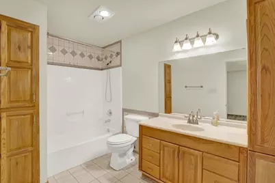 512 S Mesquite St, Fredericksburg, TX 78624 - Photo 17