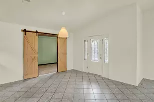 512 S Mesquite St, Fredericksburg, TX 78624 - Photo 11