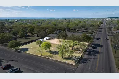 1007 N Llano St, Fredericksburg, TX 78624 - Photo 1
