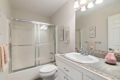 434 W Turner Ct, Johnson City, TX 78636 - Photo 15